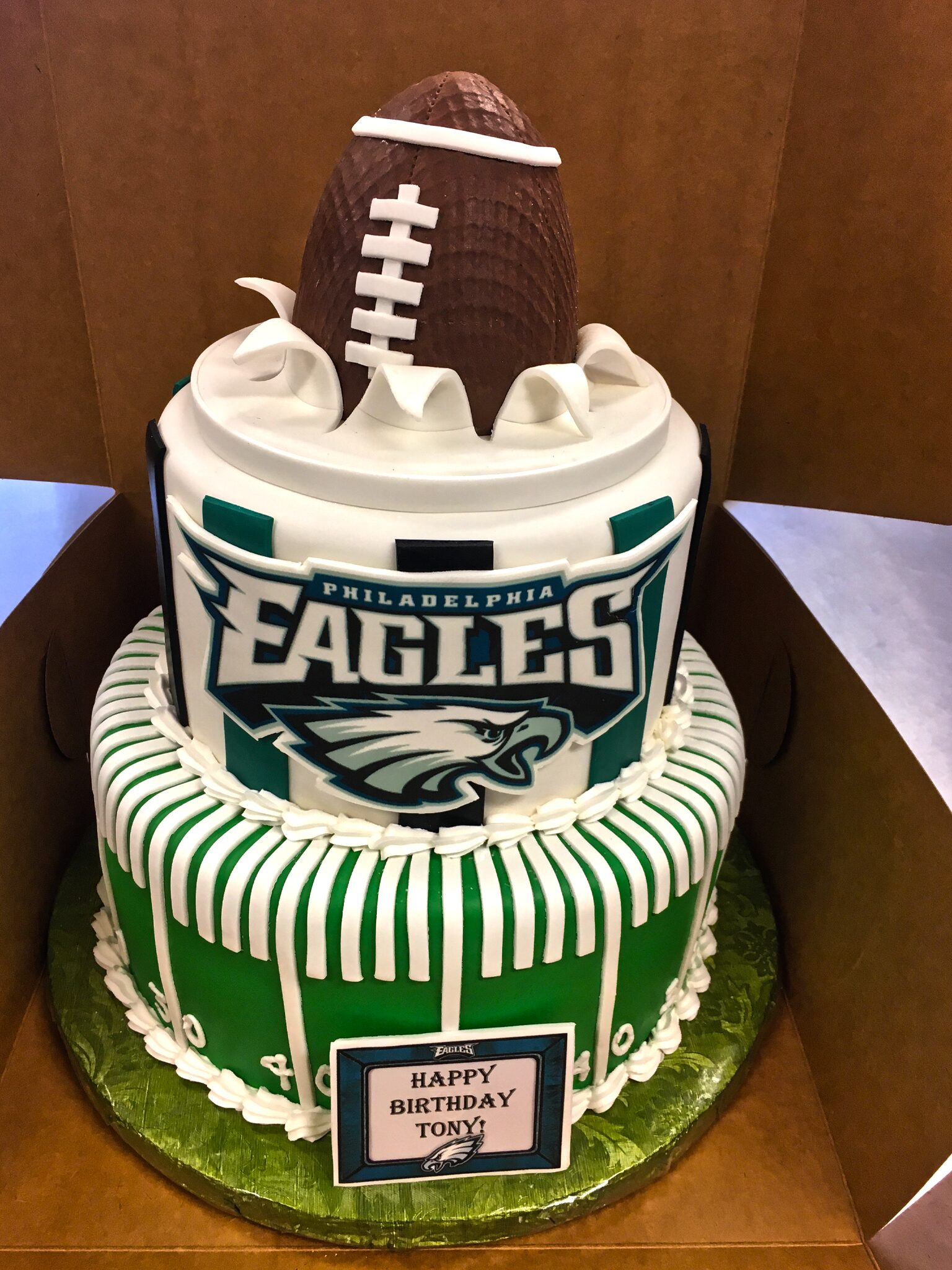 philadelphia eagles cake